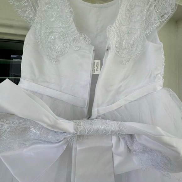 *NEW* Flower Girl / Communion Dress - Picture 4 of 6